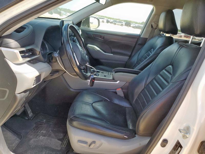 5TDZZRAH9LS002014 - 2020 TOYOTA HIGHLANDER L 白色 照片 7