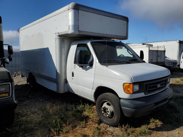 1FDXE45S77DA23825 - 2007 FORD E E450 SUPER DUTY CUTAWAY VAN WHITE photo 4