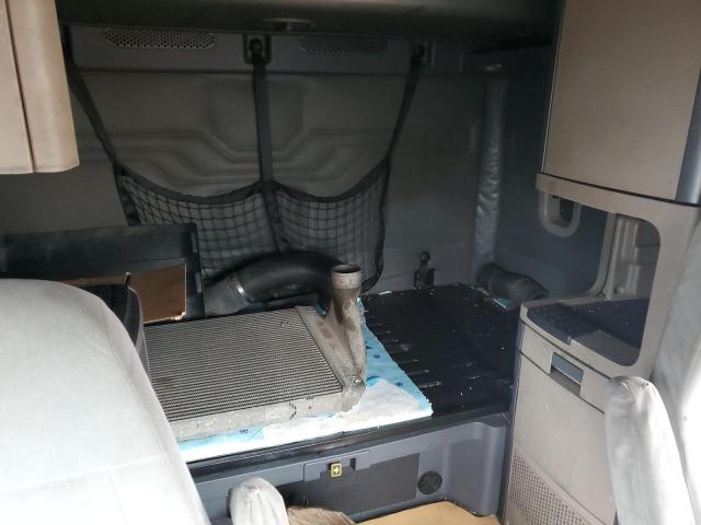 3AKJGLD56ESFK2984 - 2014 FREIGHTLINER CASCADIA 1 WHITE photo 6