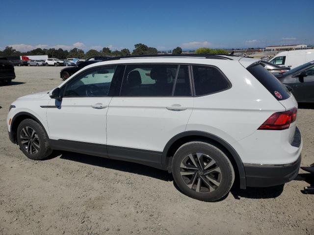 3VVRB7AX1PM050355 - 2023 VOLKSWAGEN TIGUAN S WHITE photo 2