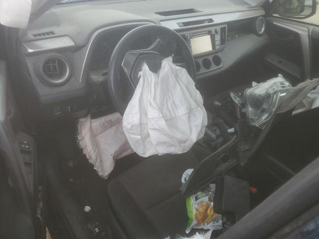 JTMBFREV8JJ249495 - 2018 TOYOTA RAV4 LE BLUE photo 8