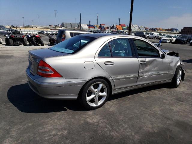 WDBRF40J74F550254 - 2004 MERCEDES-BENZ C 230K SPORT SEDAN GRAY photo 3