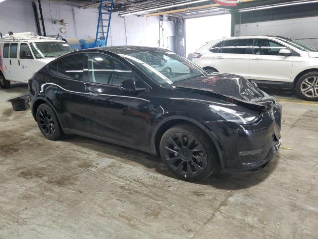 7SAYGDEE4PA042256 - 2023 TESLA MODEL Y Սև լուսանկար 4