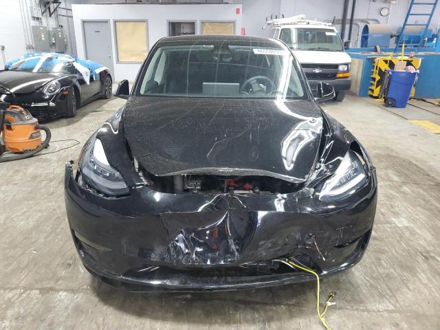 7SAYGDEE4PA042256 - 2023 TESLA MODEL Y Սև լուսանկար 5