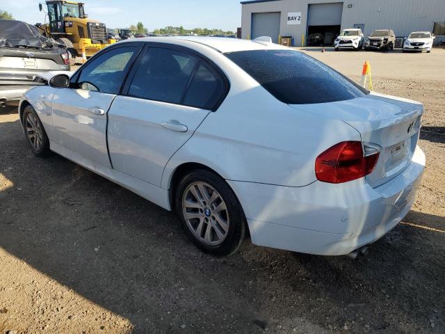 WBAVA37537NE28812 - 2007 BMW 328 I WHITE photo 2