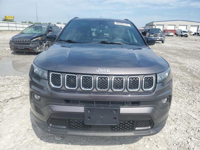 3C4NJDBNXPT544151 - 2023 JEEP COMPASS LATITUDE 灰色 照片 5