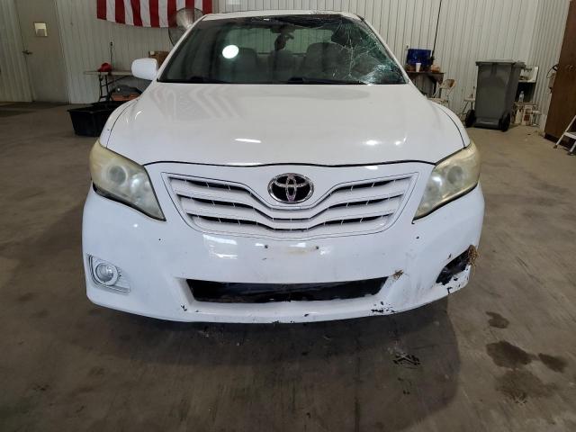 JTNBF3EK3A3003747 - 2010 TOYOTA CAMRY BASE WHITE photo 5