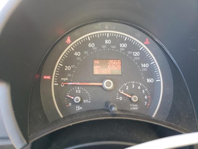 3VWRG3AG6AM018739 - 2010 VOLKSWAGEN NEW BEETLE Blau Foto 9