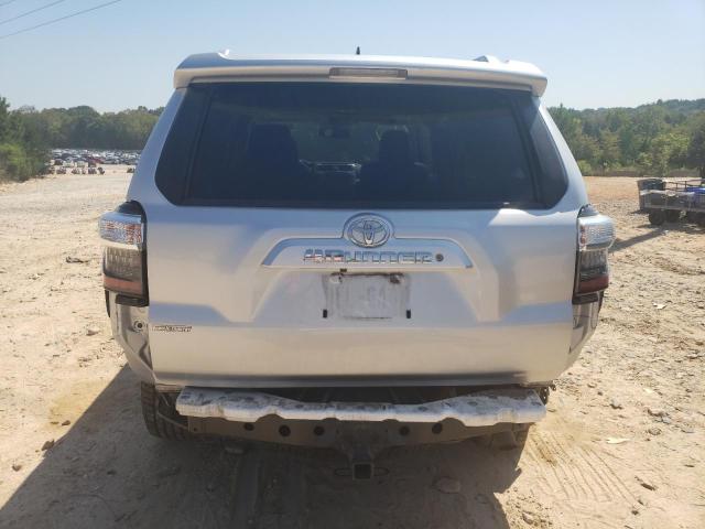 JTEBU5JR6H5421982 - 2017 TOYOTA 4RUNNER SR5/SR5 PREMIUM 银色 照片 6