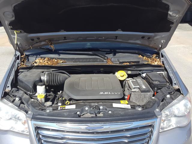 2C4RC1BG0DR821691 - 2013 CHRYSLER TOWN & COU TOURING SILVER photo 7