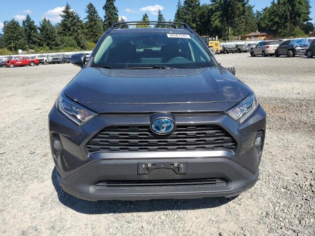 4T3R6RFV4MU028060 - 2021 TOYOTA RAV4 XLE Сұр фото 5