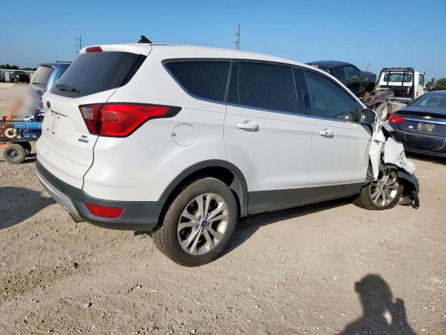 1FMCU0GD4KUA82123 - 2019 FORD ESCAPE SE Белый фото 3