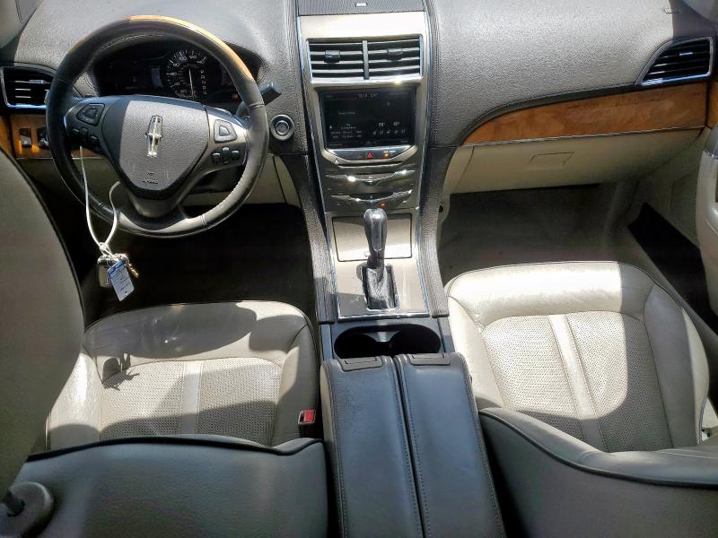 2LMDJ6JK6DBL21837 - 2013 LINCOLN MKX BROWN photo 8