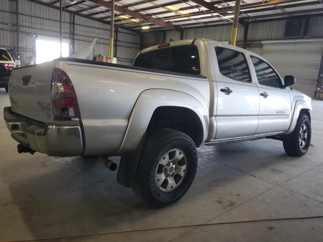 3TMJU4GN0CM137166 - 2012 TOYOTA TACOMA DOUBLE CAB PRERUNNER SILVER photo 3