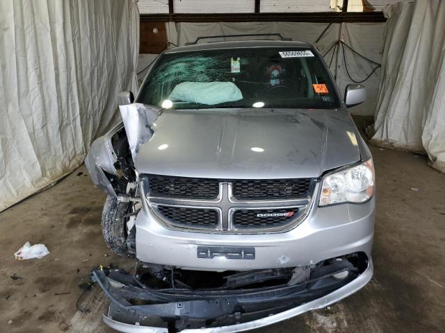 2C4RDGCG8JR266029 - 2018 DODGE GRAND CARAVAN SXT SILVER photo 5
