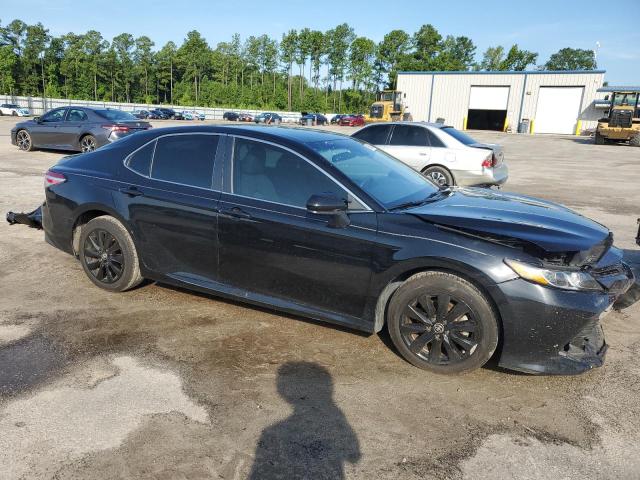 4T1B11HK4JU609261 - 2018 TOYOTA CAMRY L BLACK photo 4