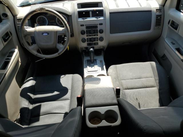 1FMCU0DG5AKD27679 - 2010 FORD ESCAPE XLT WHITE photo 8