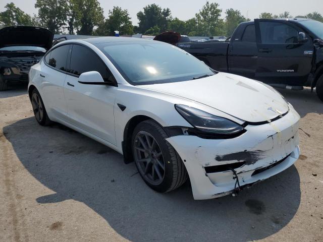 5YJ3E1EB5NF158602 - 2022 TESLA MODEL 3 Blanc photo 4