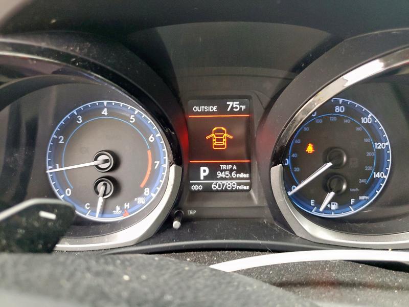 5YFBURHE5GP444301 - 2016 TOYOTA COROLLA L შავი ფოტო 9