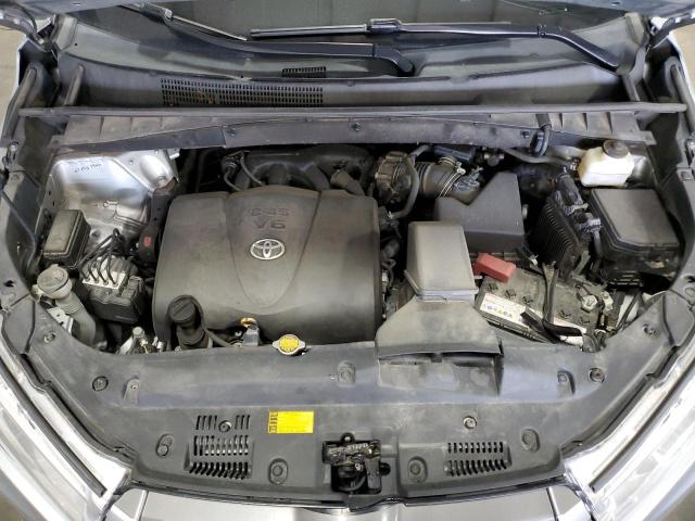 5TDJZRFH6HS507232 - 2017 TOYOTA HIGHLANDER SE SILVER photo 12