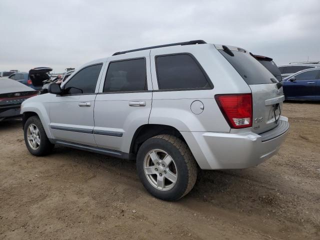 1J8GR48K27C541070 - 2007 JEEP GRAND CHER LAREDO SILVER photo 2