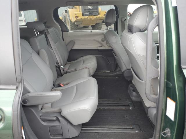 5TDJRKEC9MS011753 - 2021 TOYOTA SIENNA XLE 绿色 照片 11