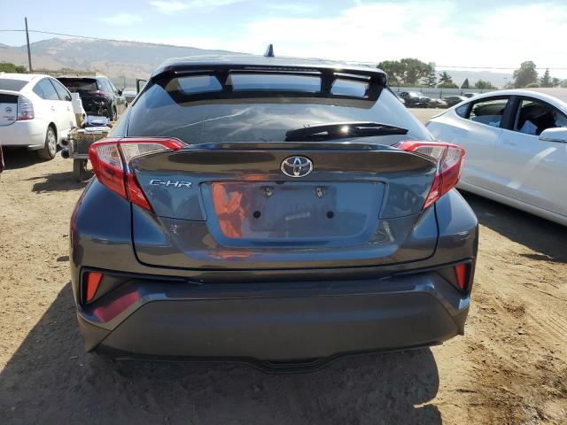 NMTKHMBX2JR055145 - 2018 TOYOTA C-HR XLE ნაცრისფერი ფოტო 6