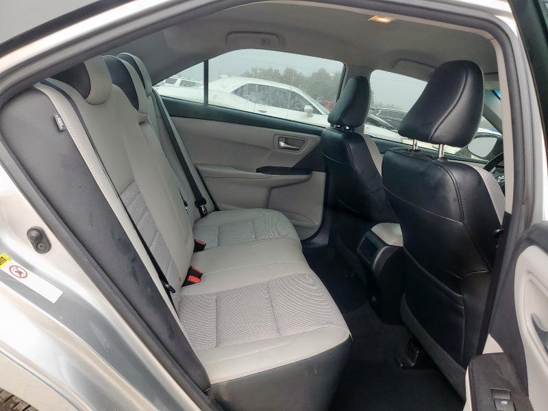 4T1BF1FK1HU308865 - 2017 TOYOTA CAMRY LE SILVER photo 10