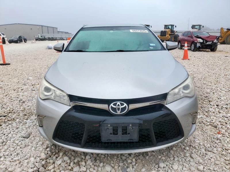 4T1BF1FK1HU308865 - 2017 TOYOTA CAMRY LE SILVER photo 5