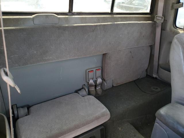 5TESN92N61Z770437 - 2001 TOYOTA TACOMA XTRACAB PRERUNNER ვერცხლისფერი ფოტო 10