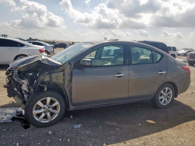 2013 NISSAN VERSA S, 