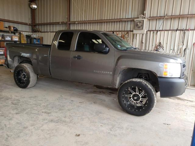 1GCEC19X17Z604987 - 2007 CHEVROLET SILVERADO C1500 CLASSIC GRAY photo 4