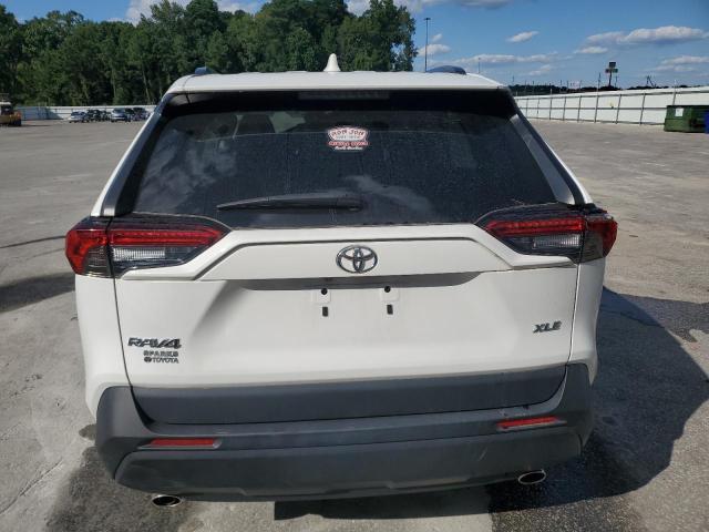 2T3W1RFV8RW312252 - 2024 TOYOTA RAV4 XLE WHITE photo 6