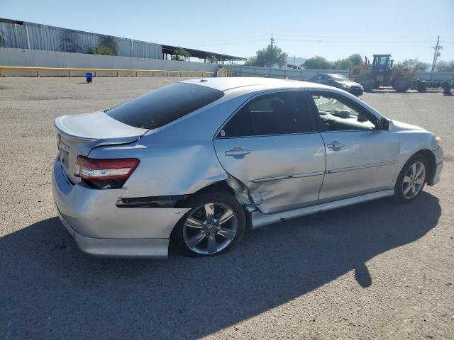 4T1BF3EK0BU227621 - 2011 TOYOTA CAMRY BASE SILVER photo 3