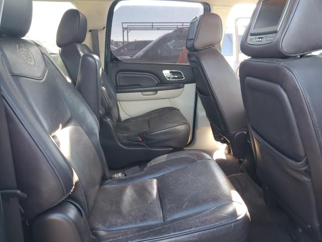 1GYS4KEF3BR211997 - 2011 CADILLAC ESCALADE ESV PLATINUM კრემისფერი ფოტო 11