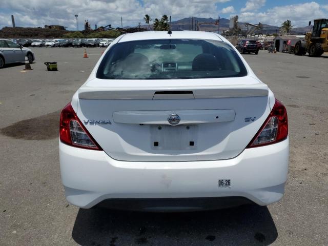 3N1CN7AP3KL832556 - 2019 NISSAN VERSA S 白色 照片 6