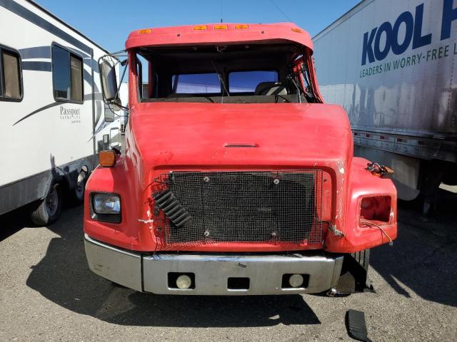 1FV3GJAC7XHA42272 - 1999 FREIGHTLINER MEDIUM CON FL60 RED photo 5