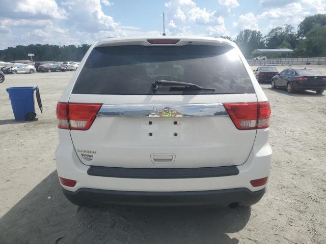 1C4RJEAG3DC519500 - 2013 JEEP GRAND CHER LAREDO WHITE photo 6