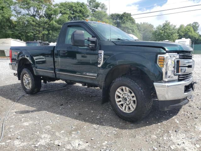 1FTRF3BT1KEE06907 - 2019 FORD F350 SUPER DUTY GREEN photo 4