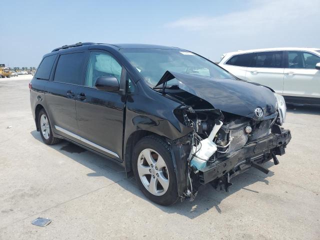 5TDKK3DC0GS710211 - 2016 TOYOTA SIENNA LE BLACK photo 4