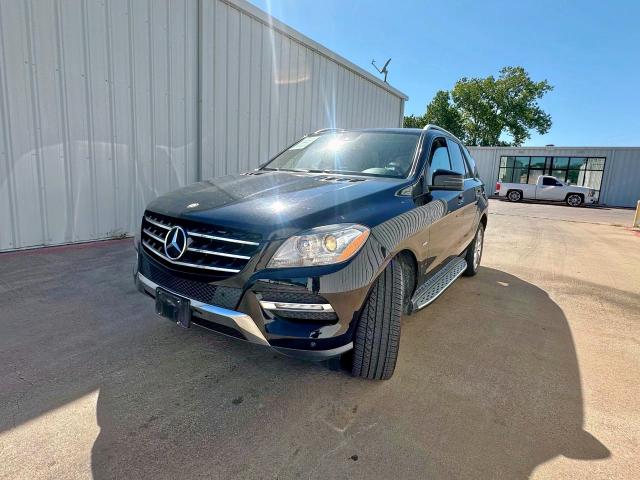 4JGDA5HB5CA034463 - 2012 MERCEDES-BENZ ML 350 4MATIC BLACK photo 2