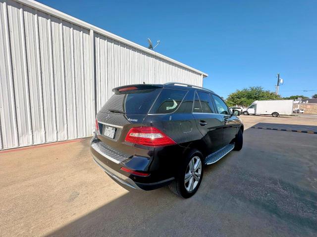 4JGDA5HB5CA034463 - 2012 MERCEDES-BENZ ML 350 4MATIC BLACK photo 4