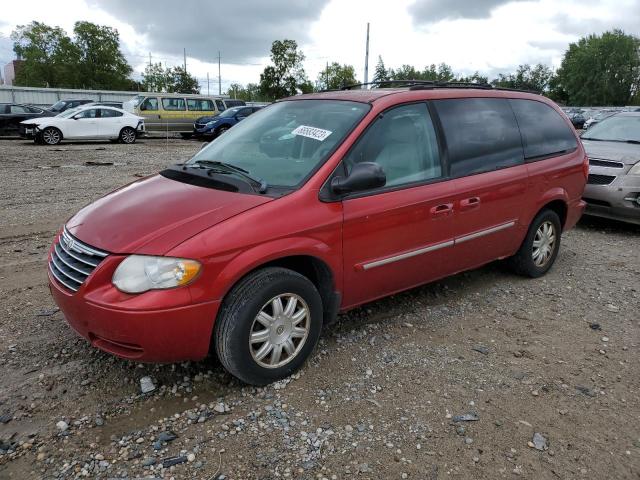 2C4GP54L65R196728 - 2005 CHRYSLER TOWN AND C TOURING RED photo 1