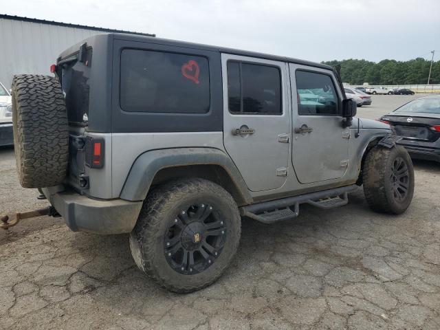 1C4BJWDG4HL690488 - 2017 JEEP WRANGLER U SPORT ვერცხლისფერი ფოტო 3