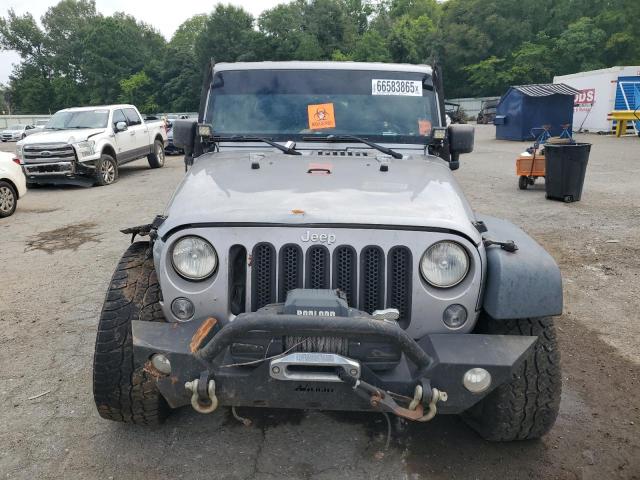 1C4BJWDG4HL690488 - 2017 JEEP WRANGLER U SPORT ვერცხლისფერი ფოტო 5