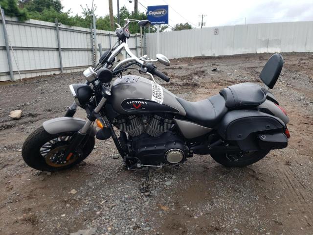 5VPLB36N3G3046945 - 2016 VICTORY MOTORCYCLES GUNNER Boz foto 3