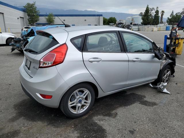 3FADP4EJ6HM110443 - 2017 FORD FIESTA SE SILVER photo 3