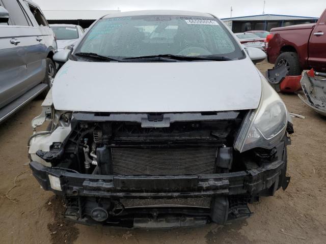 KNADM4A32G6560418 - 2016 KIA RIO LX SILVER photo 5