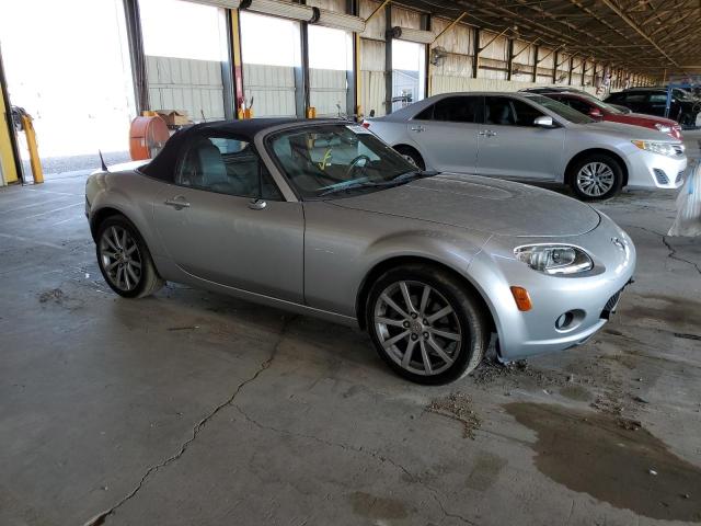 JM1NC25F860110082 - 2006 MAZDA MX-5 MIATA SILVER photo 4