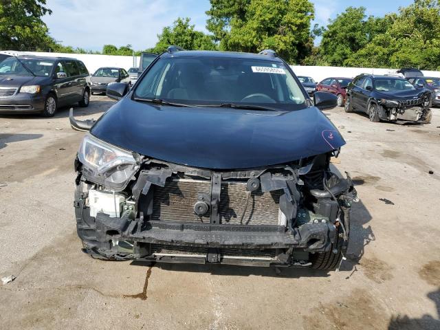 2T3ZFREV8HW329163 - 2017 TOYOTA RAV4 LE ლურჯი ფოტო 5